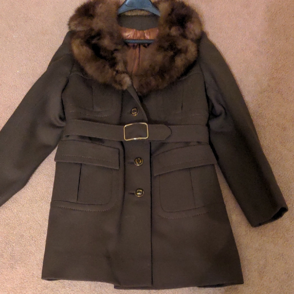 10. Vintage Women's Beige Taupe Trench Coat Fur Collar Canadian Company - Picture 3 of 10